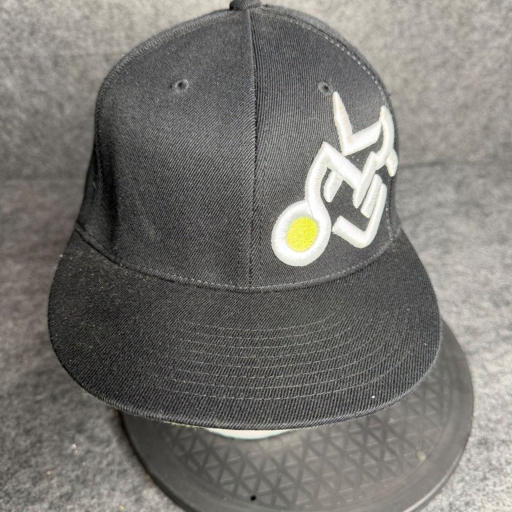 Oakley 210 Fitted by Flexfit Hat Black Lime Green Underbrim Logo Cap 6 7/8-7 1/4